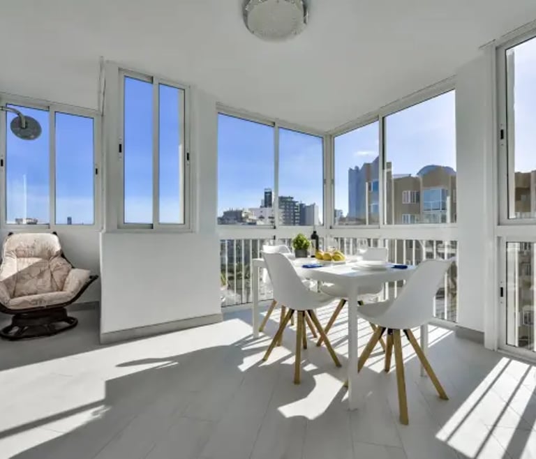 MOLINET, Appartement in Calpe voor 4 pax, naast het strand, gratis wifi. en Calpe