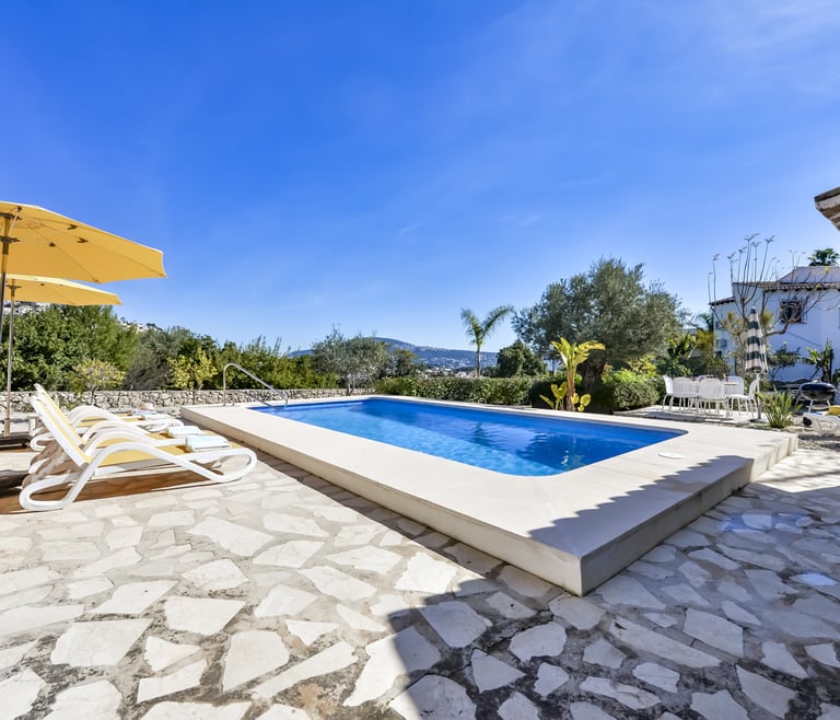 Villa te huur in Moraira GUADALETE en Moraira - Zwembad