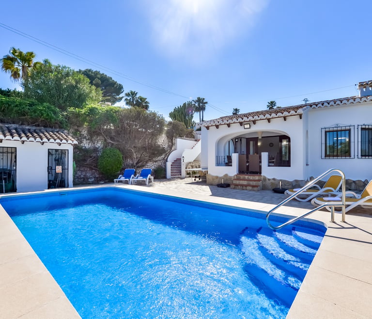 Villa te huur in Moraira GUADALETE en Moraira - Zwembad