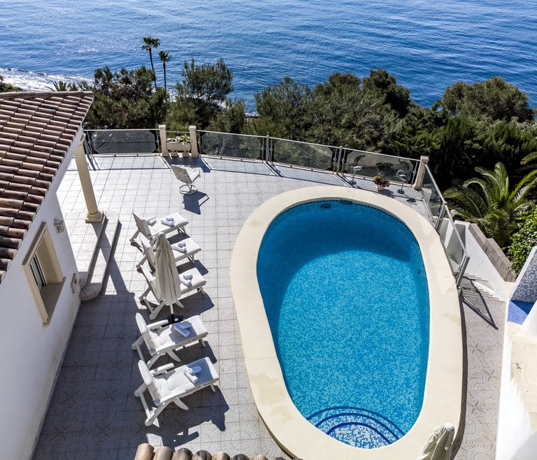 RAPHAEL, Preciosa villa para 6 pax con espectaculares vistas al mar en Benissa.wifi gratis en Benissa - Piscina