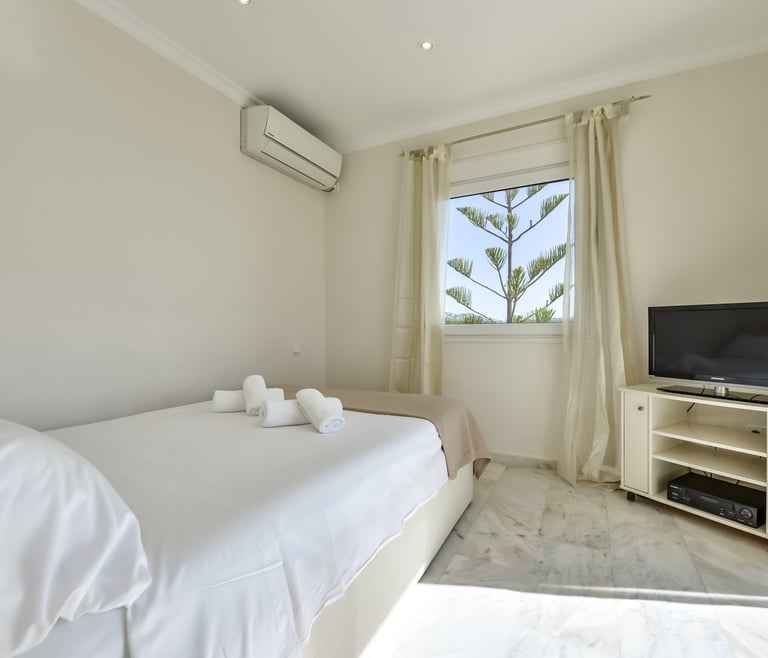 RAPHAEL, Preciosa villa para 6 pax con espectaculares vistas al mar en Benissa.wifi gratis en Benissa - Habitaciones