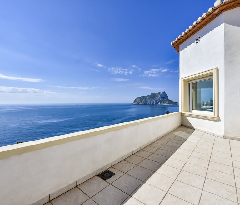 RAPHAEL, Preciosa villa para 6 pax con espectaculares vistas al mar en Benissa.wifi gratis en Benissa - Terraza