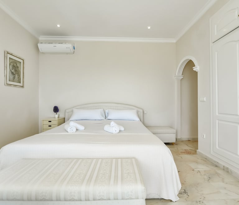 RAPHAEL, Preciosa villa para 6 pax con espectaculares vistas al mar en Benissa.wifi gratis en Benissa - Habitaciones