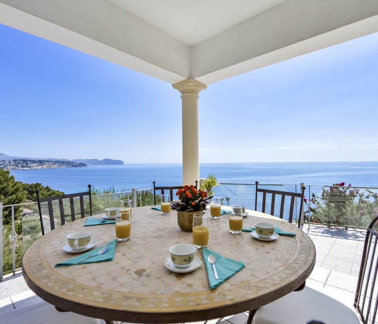 RAPHAEL, Preciosa villa para 6 pax con espectaculares vistas al mar en Benissa.wifi gratis en Benissa - Terraza
