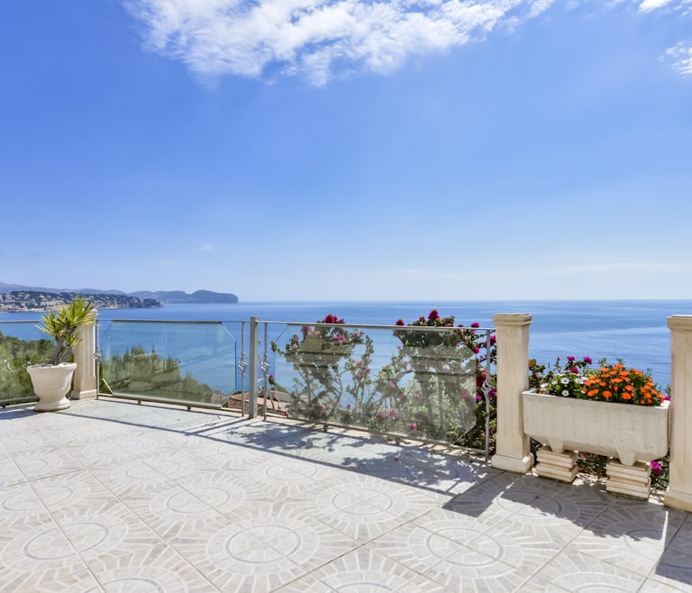 RAPHAEL, Preciosa villa para 6 pax con espectaculares vistas al mar en Benissa.wifi gratis en Benissa - Terraza