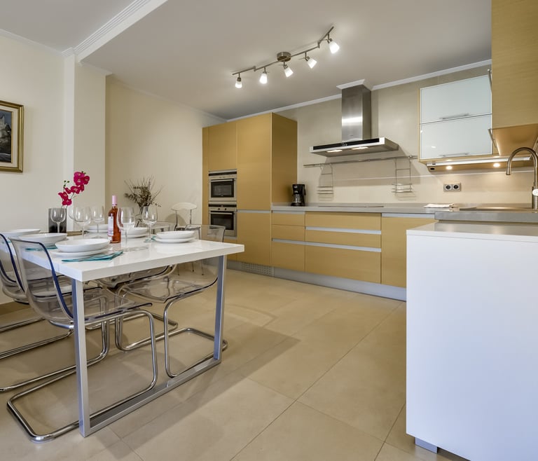 MARJALETA, Bonito apartamento en el centro de Moraira para 4 pax wifi gratuita. en Moraira - Cocina