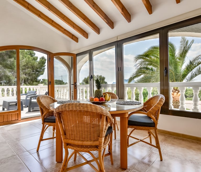 LAS ROSAS, villa à louer à Benissa pour 8 pax avec piscine privée  à Benissa - Salle à manger