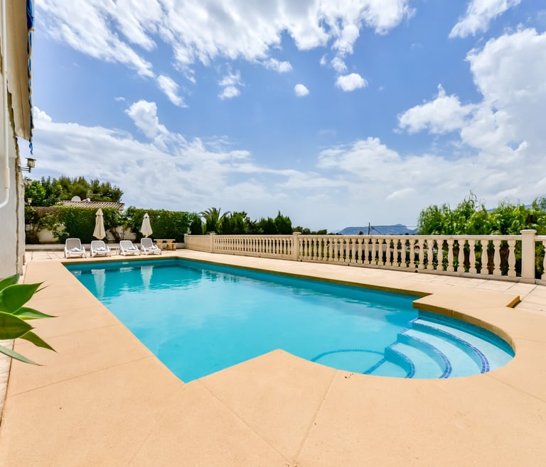 LAS ROSAS, villa à louer à Benissa pour 8 pax avec piscine privée  à Benissa - Piscine
