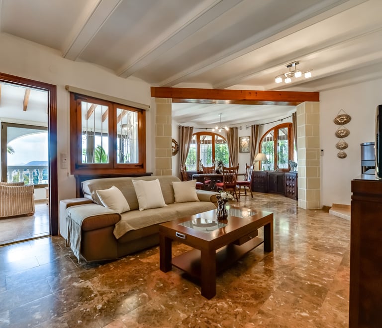 LAS ROSAS, villa à louer à Benissa pour 8 pax avec piscine privée  à Benissa - Salle à manger