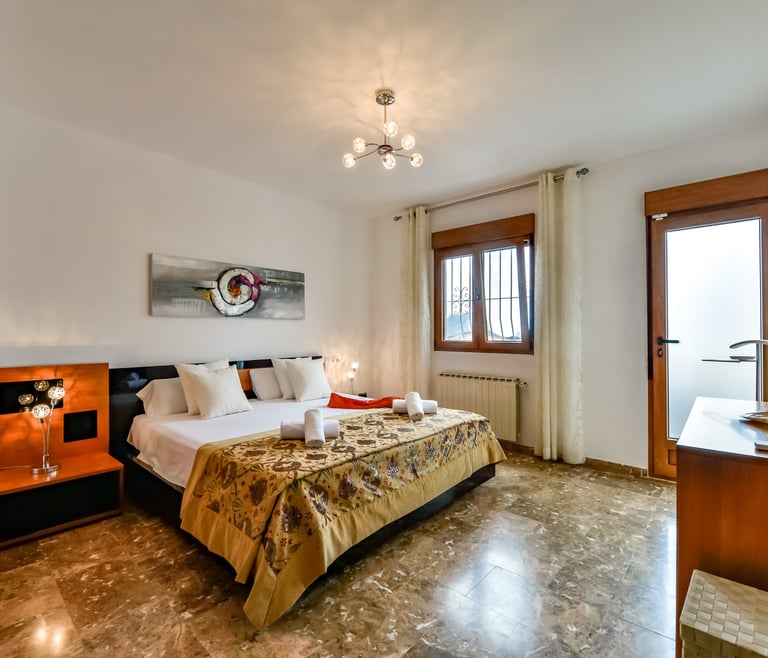 LAS ROSAS, villa à louer à Benissa pour 8 pax avec piscine privée  à Benissa - Chambres
