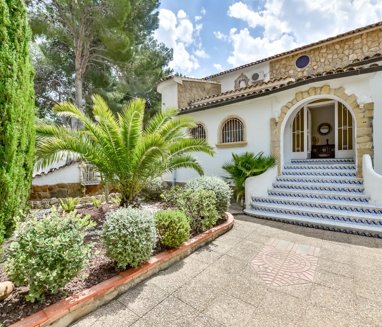 LAS ROSAS, villa à louer à Benissa pour 8 pax avec piscine privée  à Benissa - Frontal