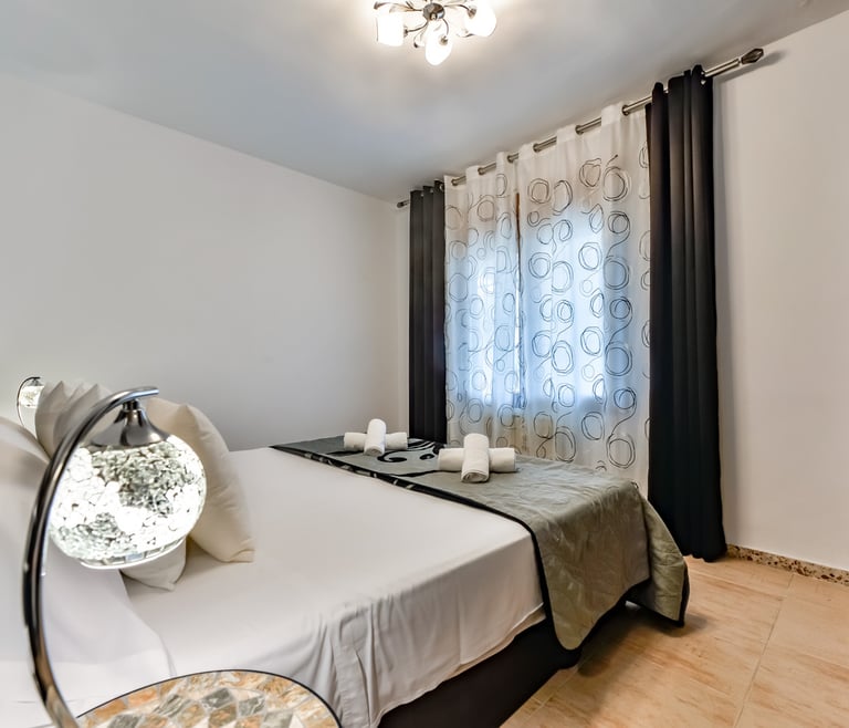 LAS ROSAS, villa à louer à Benissa pour 8 pax avec piscine privée  à Benissa - Chambres
