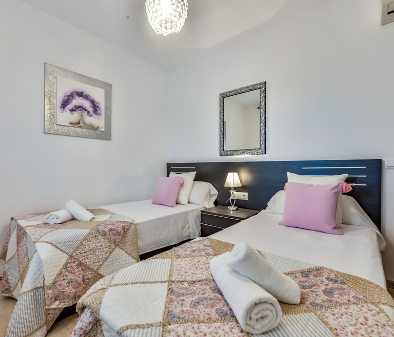 LAS ROSAS, villa à louer à Benissa pour 8 pax avec piscine privée  à Benissa - Chambres