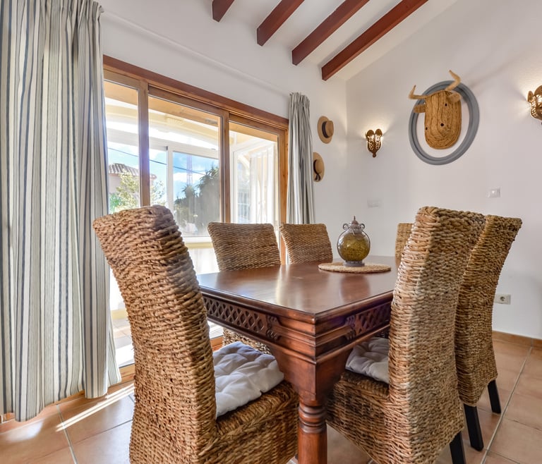 Villa te huur in Calpe THALEA  en Calpe - Eetkamer