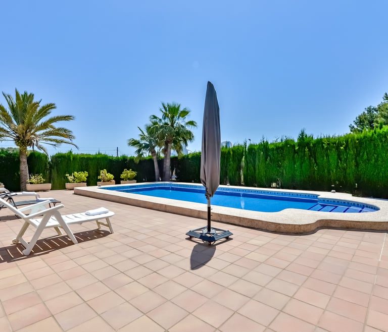 Villa zur Miete in Calpe AZORIN für 6 pax, mit privatem Pool. in Calpe / Calp