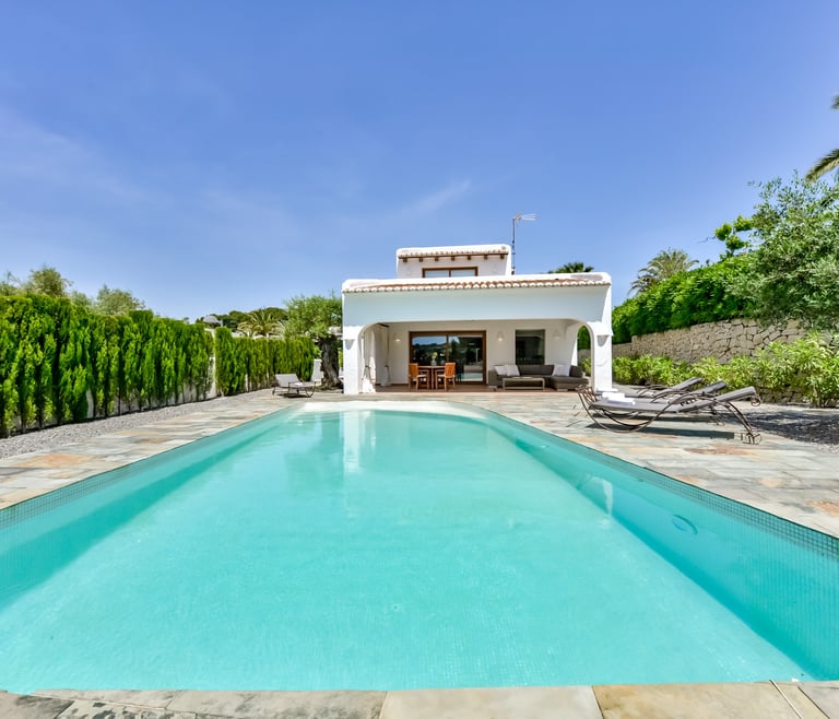 Alquiler de villa en Moraira, LA ROCALLA en Moraira - Piscina