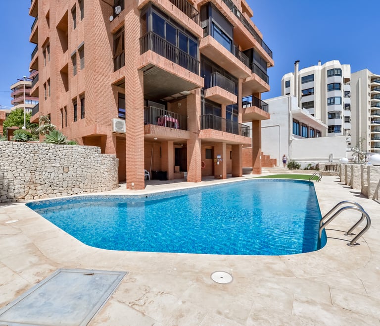 Alquiler de apartamento en primera linea de Calpe, CANTAL en Calpe - Piscina