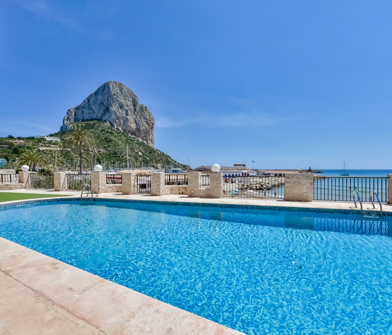 Alquiler de apartamento en primera linea de Calpe, CANTAL en Calpe - Piscina