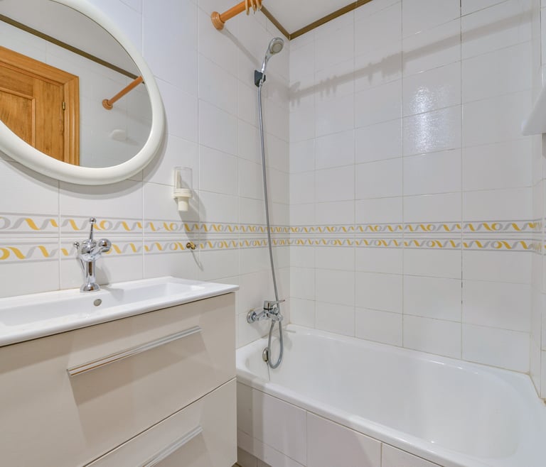 Appartement te huur in Calpe BRIGITTE en Calpe - Badkamer