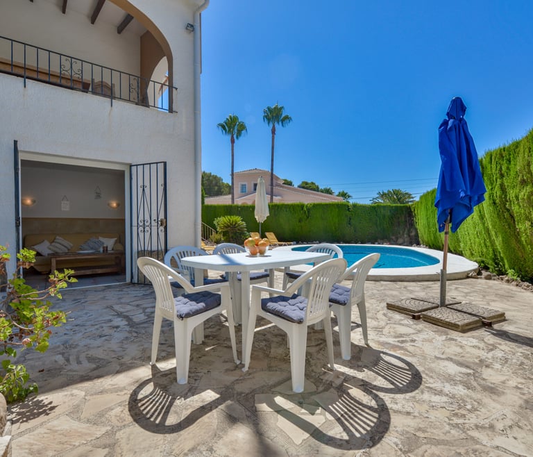 JUNAI, villa para 4 pax en Benissa con piscina privada y wifi gratis en Benissa - Terraza