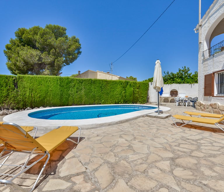 JUNAI, villa para 4 pax en Benissa con piscina privada y wifi gratis en Benissa - Piscina