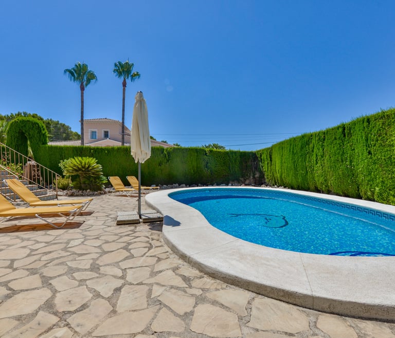 JUNAI, villa para 4 pax en Benissa con piscina privada y wifi gratis en Benissa - Piscina