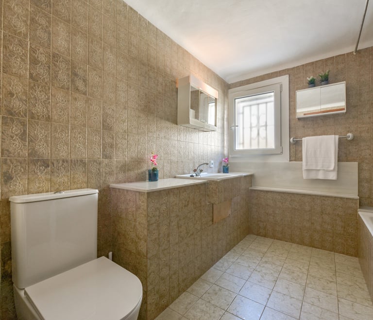 JUNAI, villa para 4 pax en Benissa con piscina privada y wifi gratis en Benissa - Baño