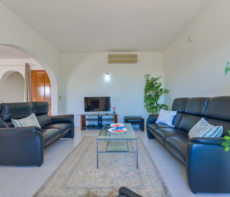 LOXI, preciosa villa en Cumbre del Sol para 6 pax con piscina privada y vistas al mar. en Benitachell - Salón