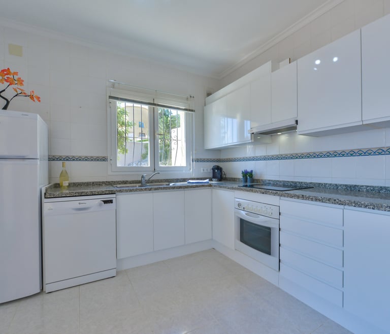 LOXI, preciosa villa en Cumbre del Sol para 6 pax con piscina privada y vistas al mar. en Benitachell - Cocina