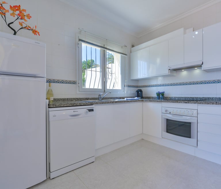 LOXI, preciosa villa en Cumbre del Sol para 6 pax con piscina privada y vistas al mar. en Benitachell - Cocina