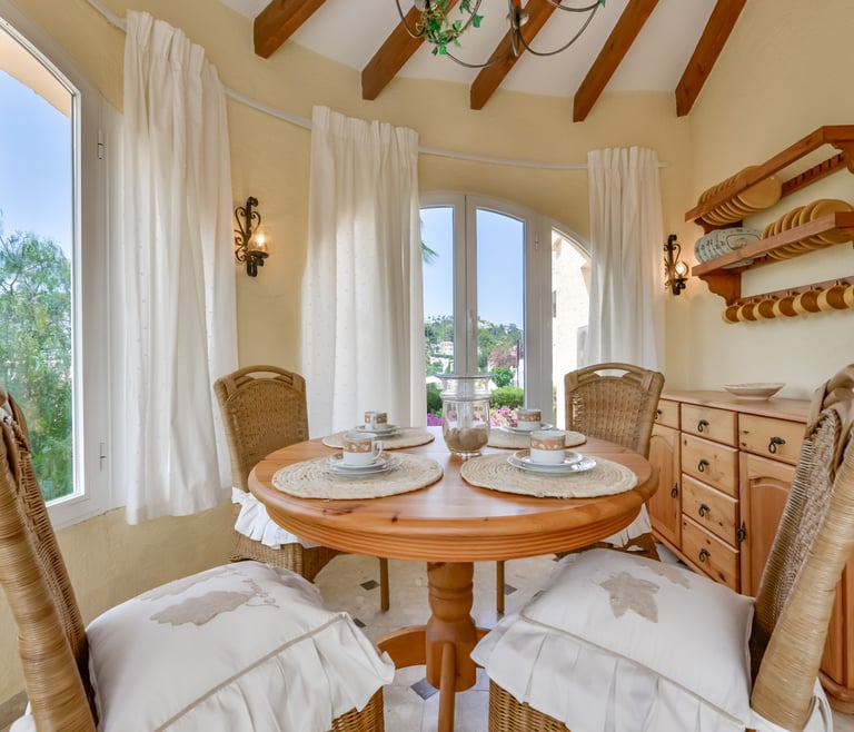 Alquiler de villa en Benissa MIRASOL, para 4 pax con piscina privada,  en Benissa - Salón