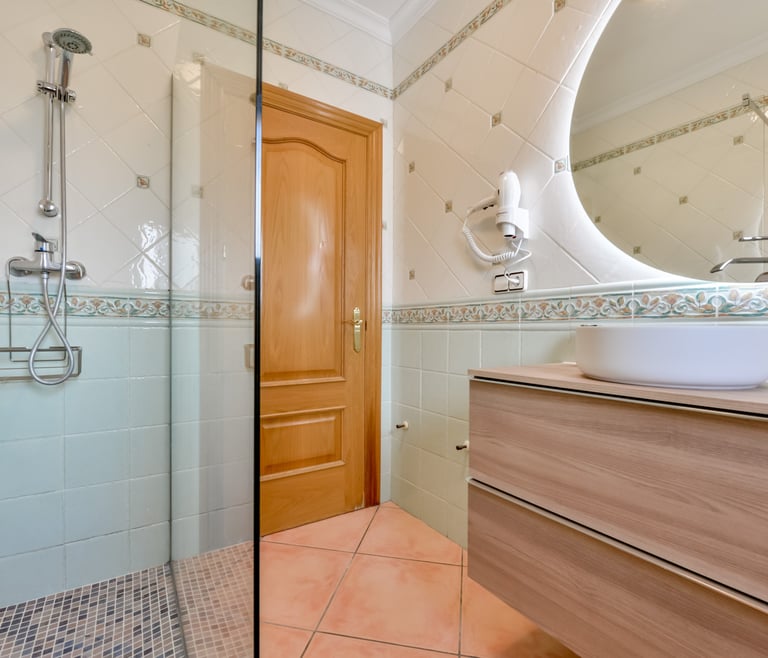 Alquiler de villa en Calpe BELLISSIMA 14 pax y piscina privada en Calpe - Baño