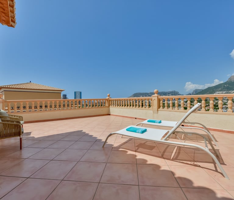 Alquiler de villa en Calpe BELLISSIMA 14 pax y piscina privada en Calpe - Terraza