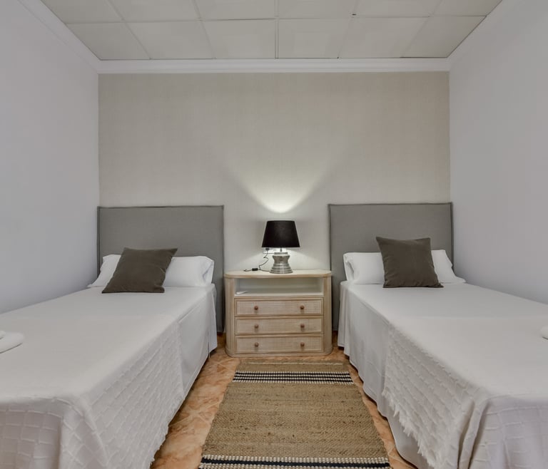 Alquiler de villa en Calpe BELLISSIMA 14 pax y piscina privada en Calpe - Habitaciones