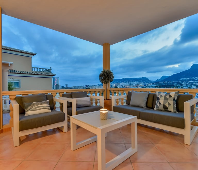 Alquiler de villa en Calpe BELLISSIMA 14 pax y piscina privada en Calpe - Terraza