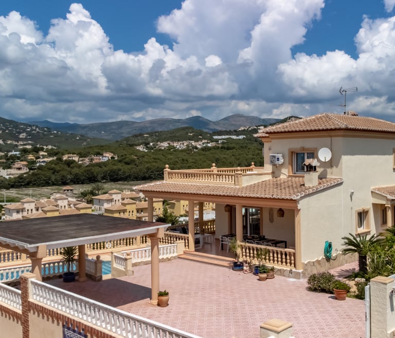Alquiler de villa en Calpe BELLISSIMA 14 pax y piscina privada en Calpe - Planos de la vivienda