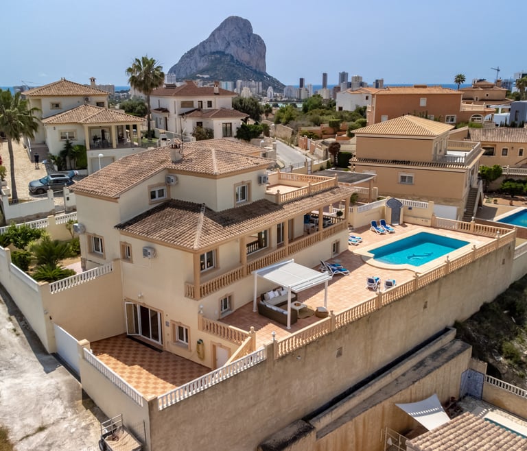 Alquiler de villa en Calpe BELLISSIMA 14 pax y piscina privada en Calpe - Planos de la vivienda