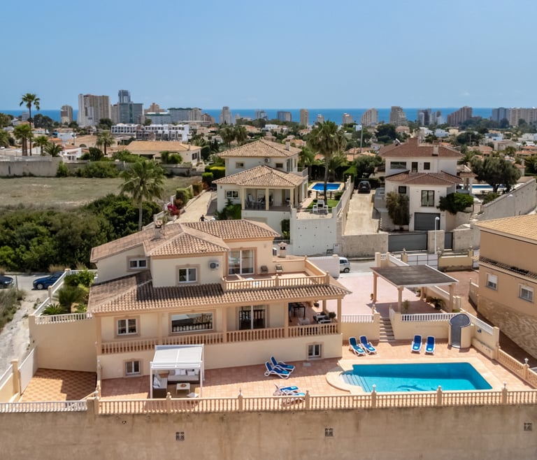 Alquiler de villa en Calpe BELLISSIMA 14 pax y piscina privada en Calpe - Planos de la vivienda
