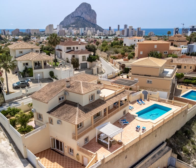 Alquiler de villa en Calpe BELLISSIMA 14 pax y piscina privada en Calpe - Planos de la vivienda