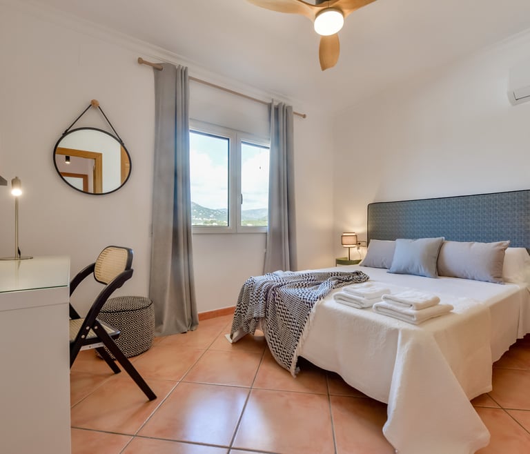 Alquiler de villa en Calpe BELLISSIMA 14 pax y piscina privada en Calpe - Habitaciones