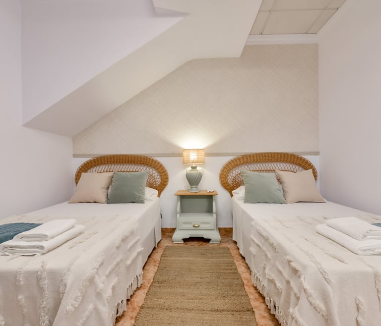 Alquiler de villa en Calpe BELLISSIMA 14 pax y piscina privada en Calpe - Habitaciones