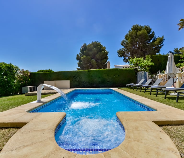 Alquiler de villa en Moraira, CLEO con Piscina Climatizada  en Moraira - Piscina