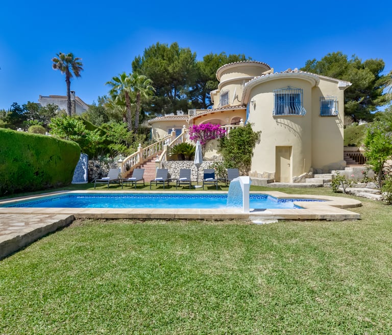 Alquiler de villa en Moraira, CLEO con Piscina Climatizada  en Moraira - Frontal
