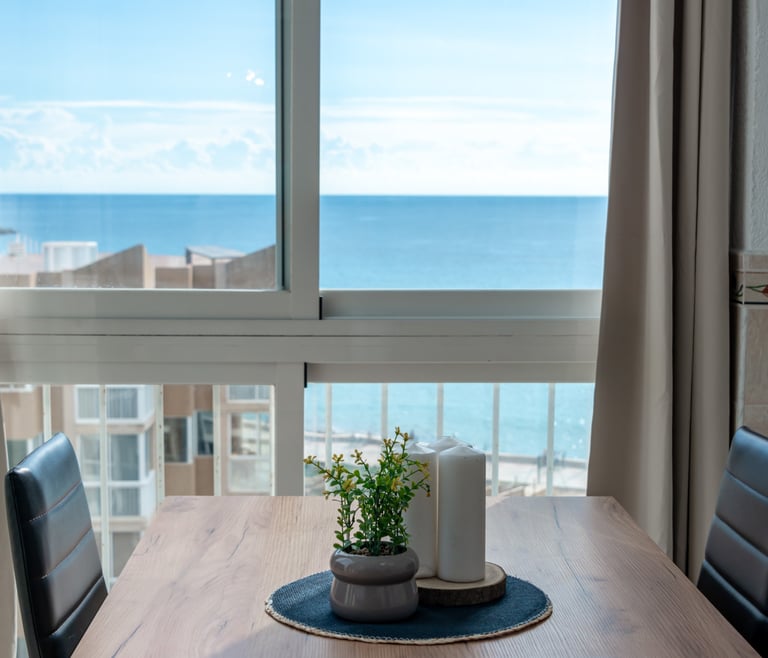 Appartement te huur in Calpe, REYNA en Calpe - Salon