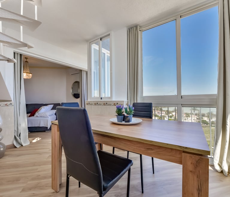 Appartement te huur in Calpe, REYNA en Calpe - Salon