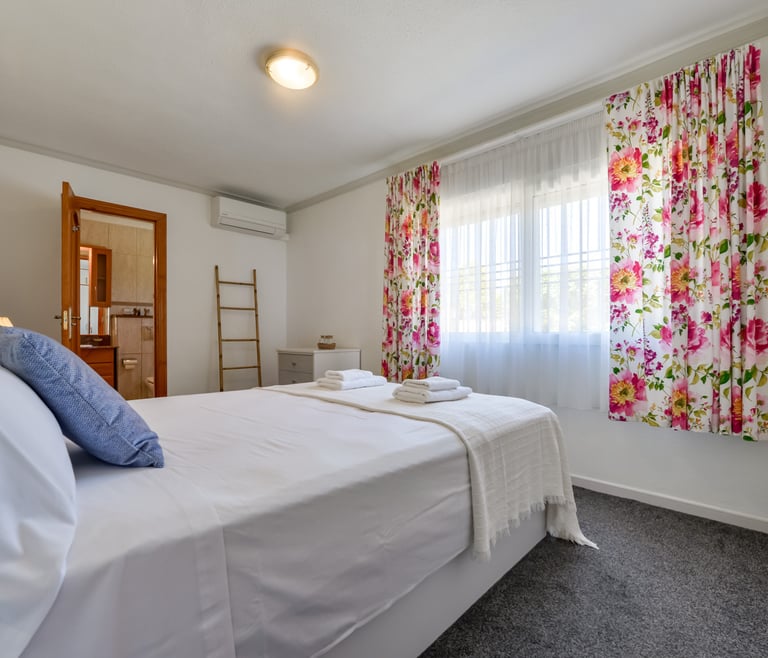 Villa for rent in Benissa, CASCADA in Benissa - Bedroom