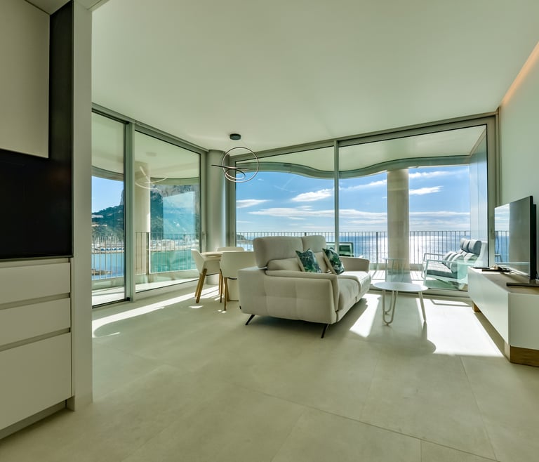 Vakantiewoning te huur bij de zee in Calpe, EVOLUTION en Calpe - Salon