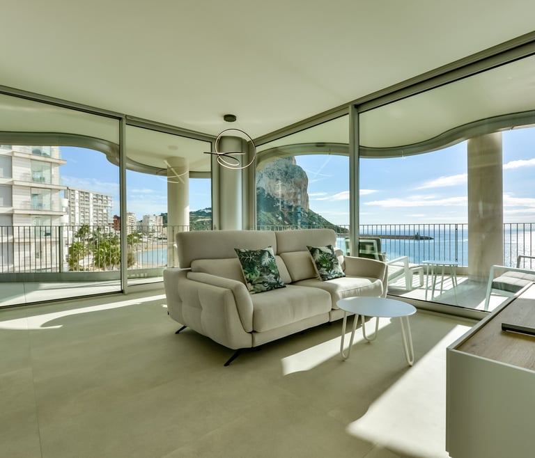 Vakantiewoning te huur bij de zee in Calpe, EVOLUTION en Calpe - Salon