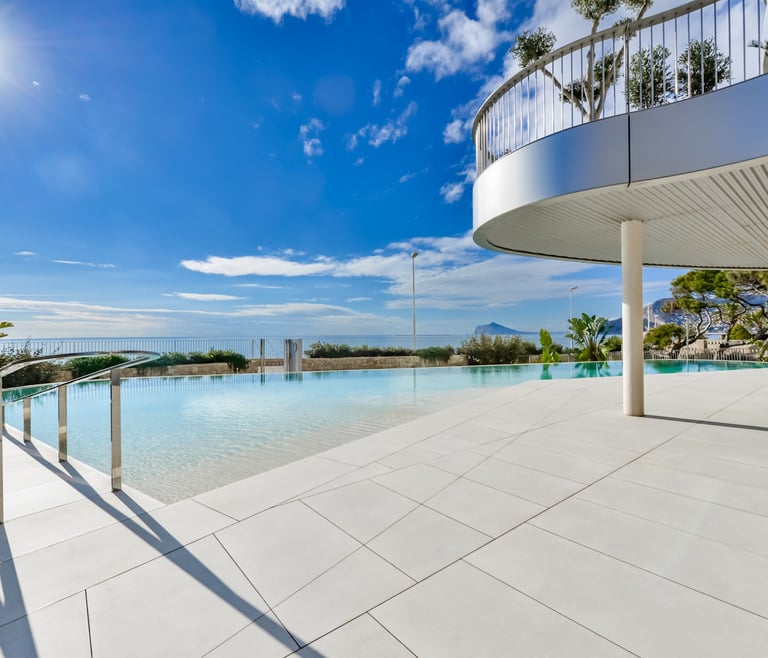 Vakantiewoning te huur bij de zee in Calpe, EVOLUTION en Calpe - Zwembad