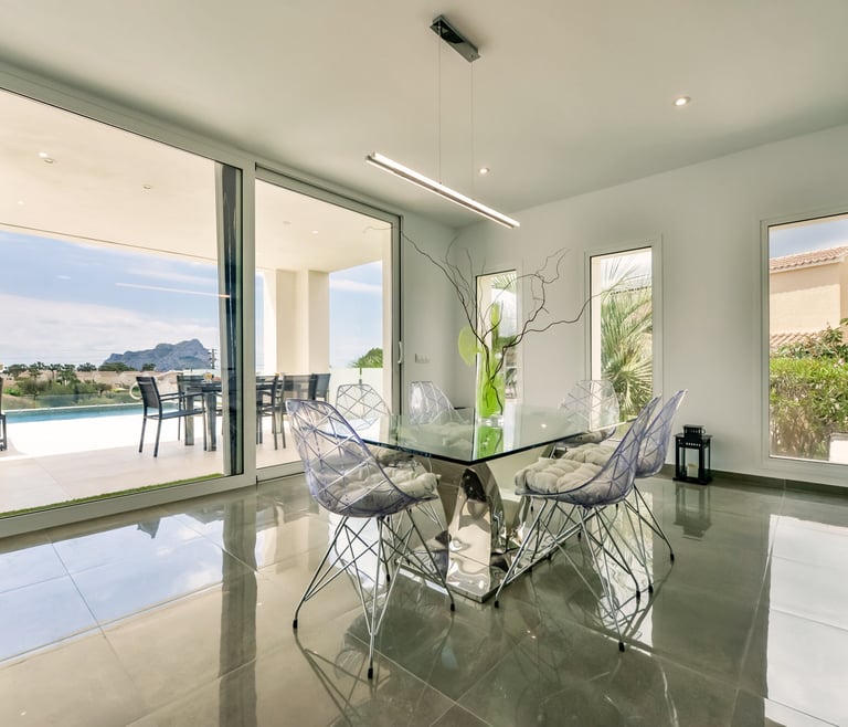 Villa te huur in Calpe CLAUDY en Calpe - Eetkamer